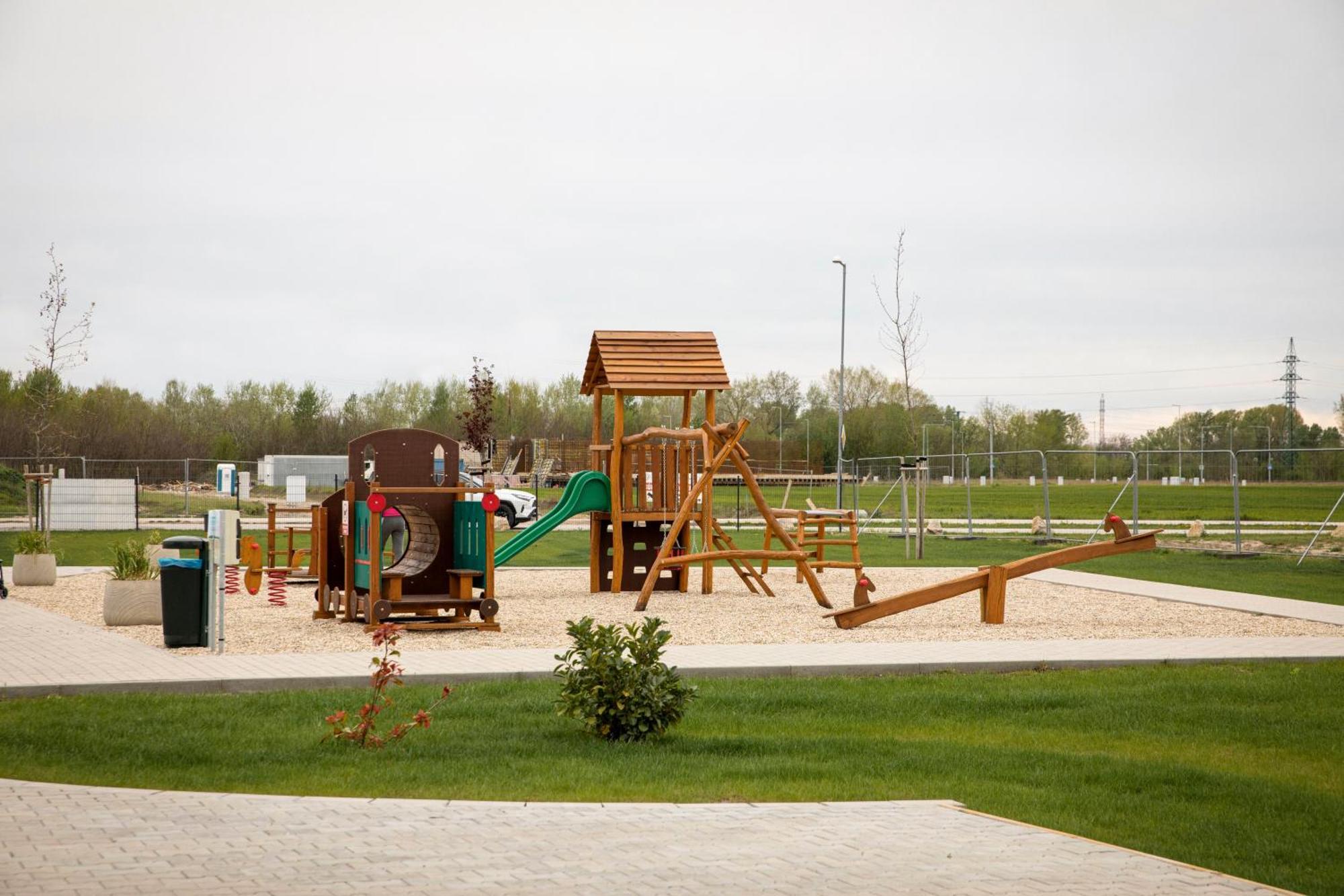 Kinga Apartman Dunajska Streda Exterior photo